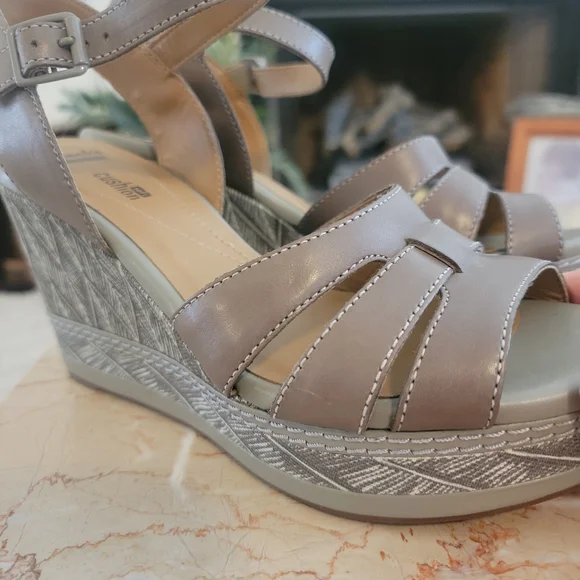 Clarks Zia Sage leather wedge Sandals 9M - Picture 5 of 7